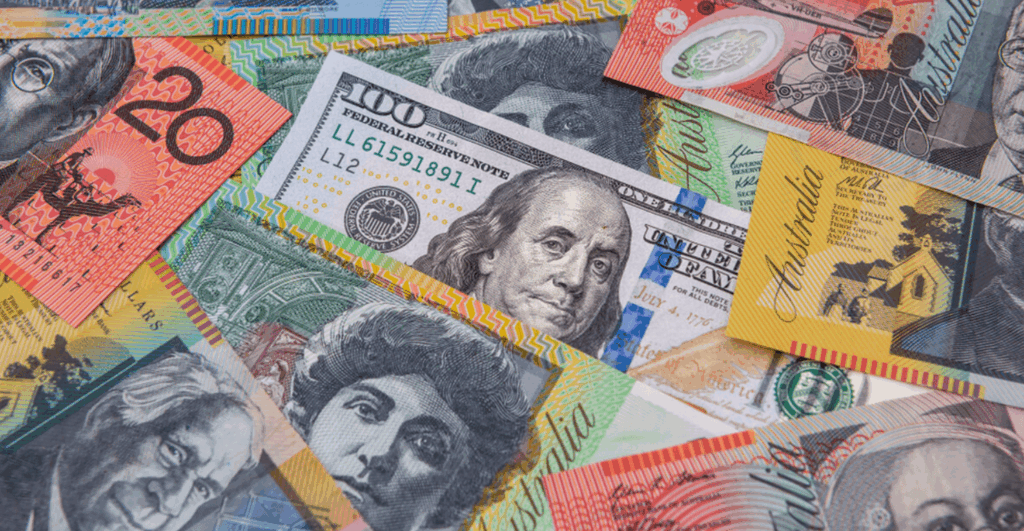 USD/JPY Forecast: US Credit Downgrade Weighs on Dollar